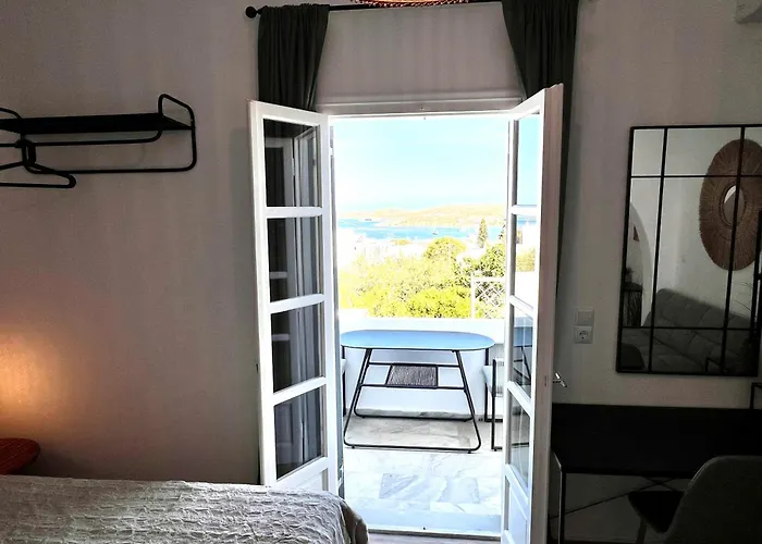 Aeolian Blu 8 Πάρος