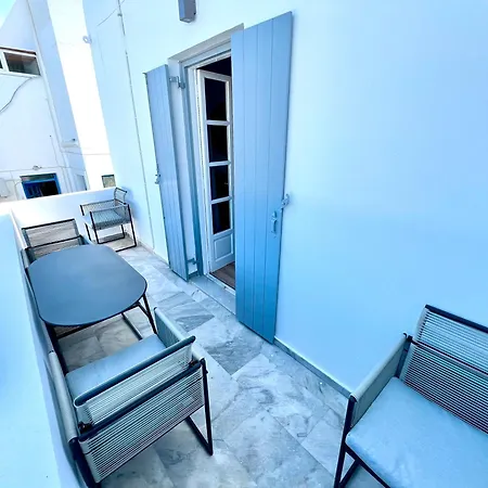 Aeolian Blu 8 Parikia (Paros)