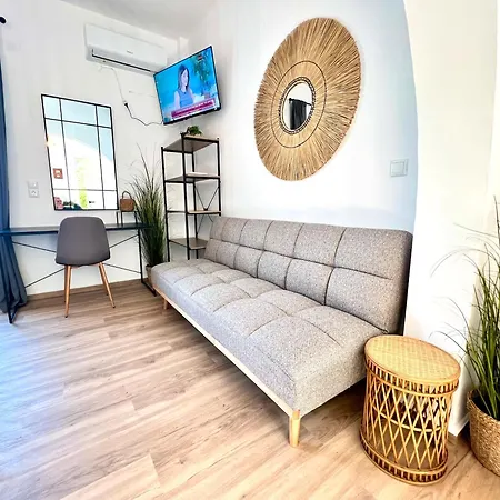 Aeolian Blu 8 Parikia (Paros)