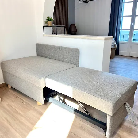 Aeolian Blu 8 Apartment