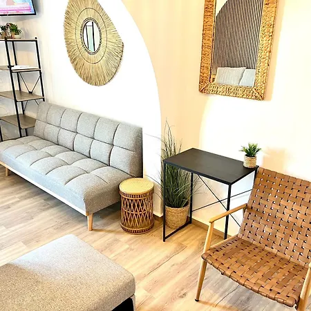 Aeolian Blu 8 Parikia (Paros)